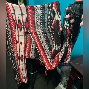 NWOT | One Size | Over the Shoulder Shawl/Cardigan from Ardene